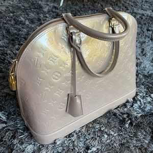 Authentic Louis Vuitton Alma GM handbag rare color